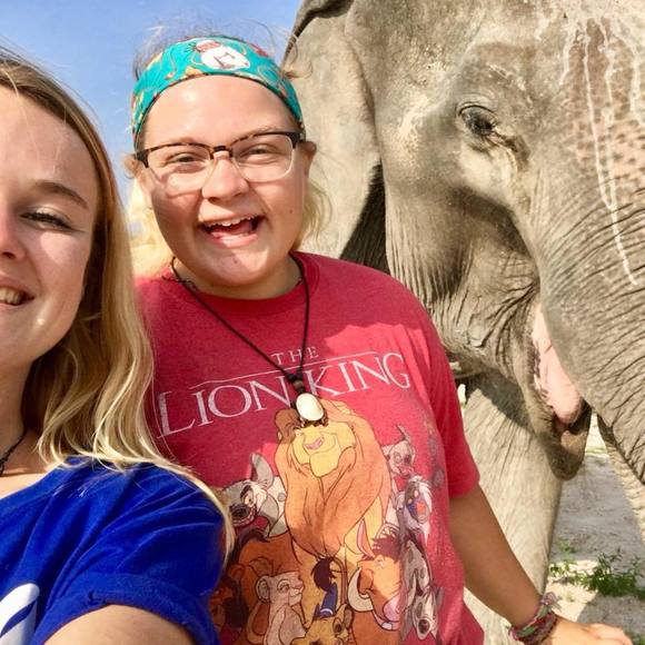 Meet your Posher, Kaila - Picture 1 of 1